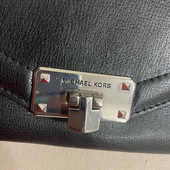 Michael Kors Black Leather Envelope Wallet with Silver Turn-Lock - Picture 7 of 7